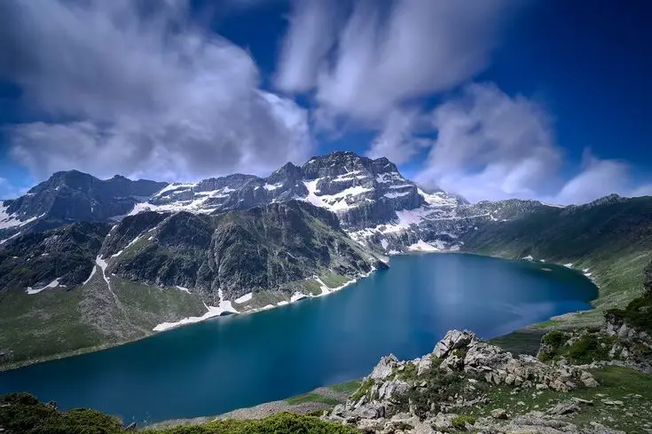The alps from where the kashmir's beauty gets more pacified and much more glorified.
